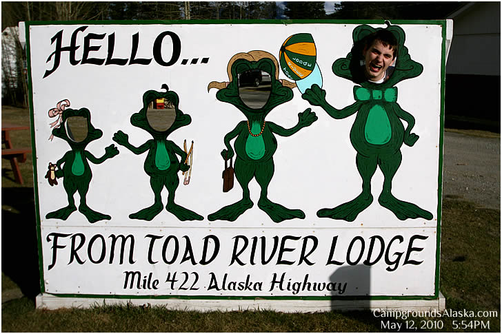 Toad River Lodge, Cabins & RV Park